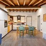 Il Borgo 波尔佩纳泽德尔加尔达